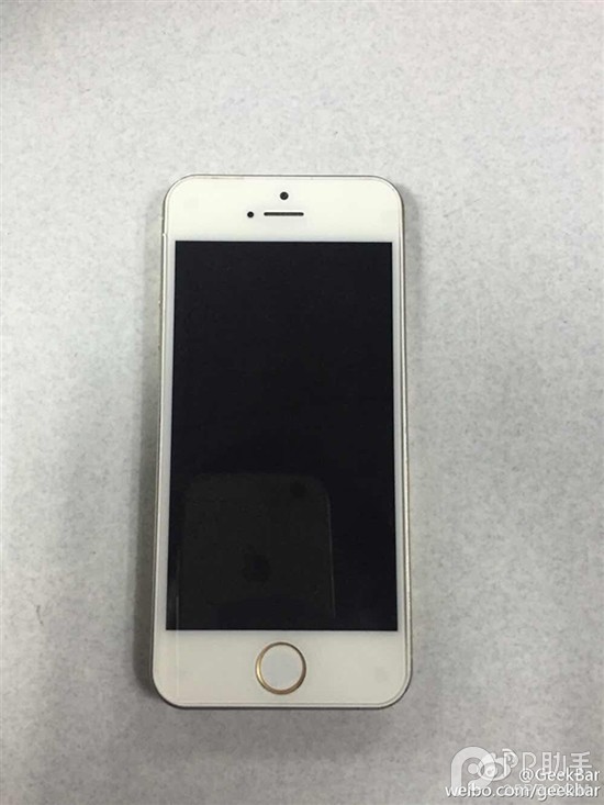 史上最拼的土豪金山寨iPhone5s长什么样3