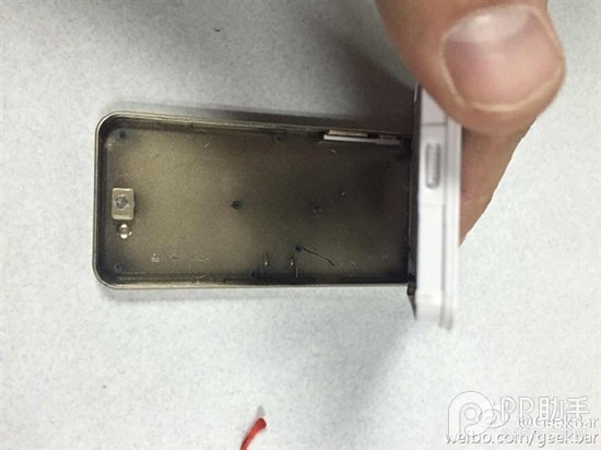 史上最拼的土豪金山寨iPhone5s长什么样4