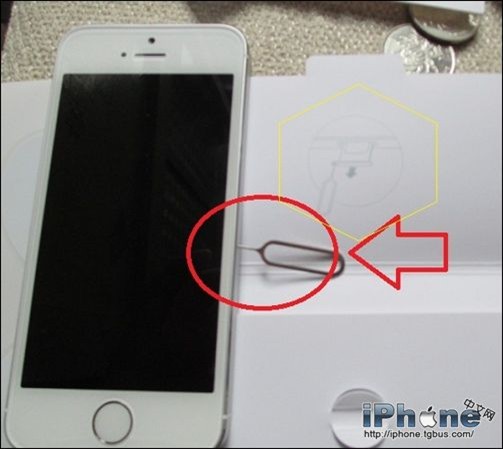 iPhone5S怎么安装sim卡？2