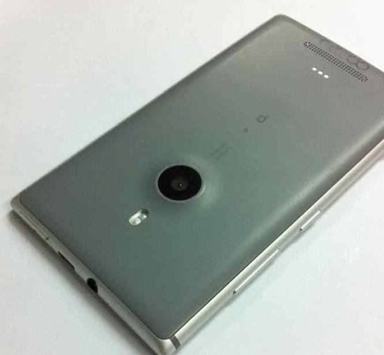 诺基亚Lumia 925价格将低于Lumia 920？1