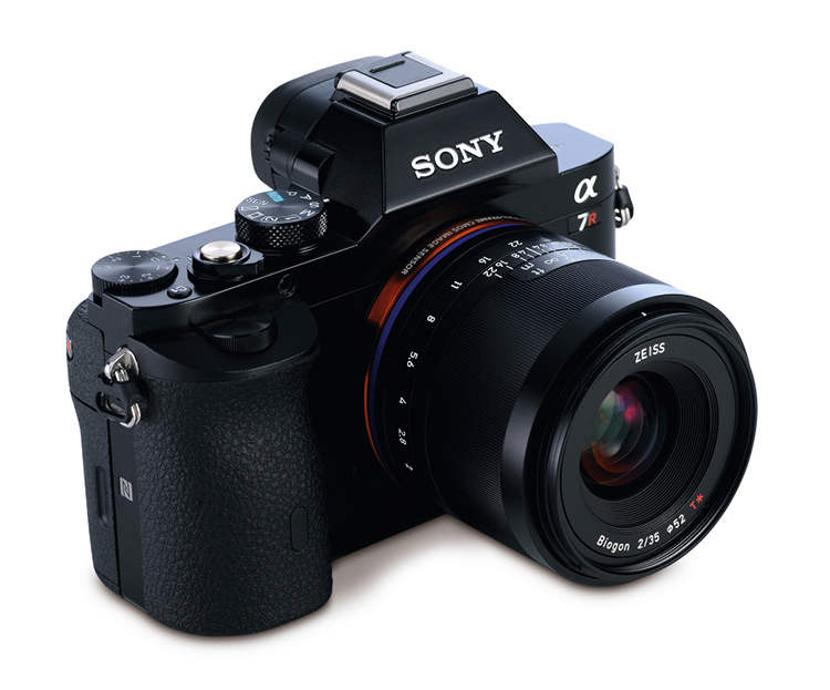 蔡司发布E卡口全幅镜头Loxia 35mm与50mm4