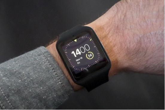 索尼SmartWatch 3评测1