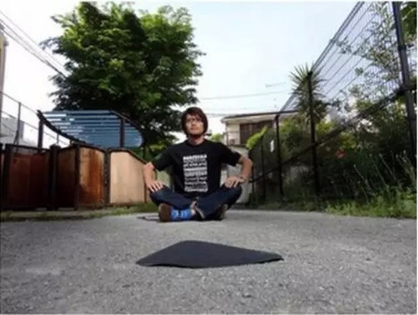 热门有趣的悬浮摄影是怎么做到的?16