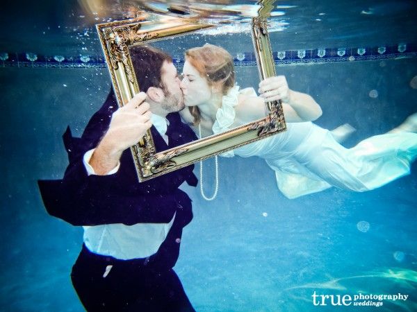 拍摄浪漫水中婚纱前需要告知新人的相关事项4
