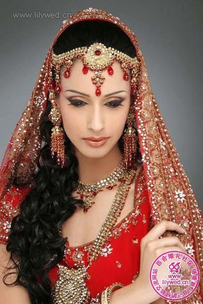 传统印度新娘发型4