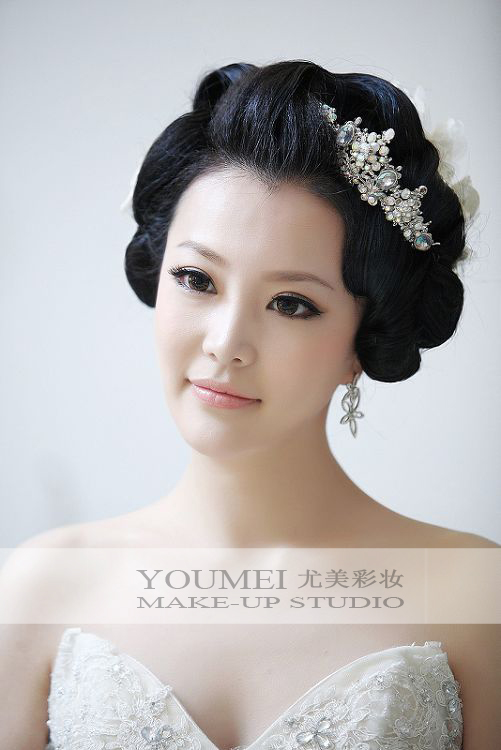 2013时尚唯美新娘彩妆造型7