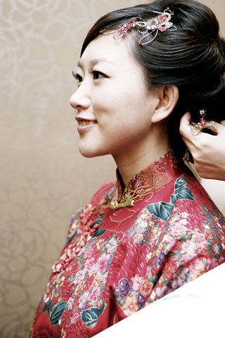 演绎古典美的中式新娘造型3