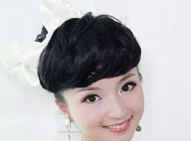 唯美的新娘齐刘海发型3