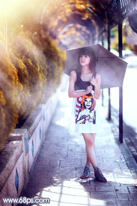 Photoshop给打伞的外景美女加上浓厚的秋季色2