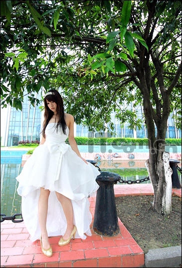 PS处理美女婚纱数码照技巧6