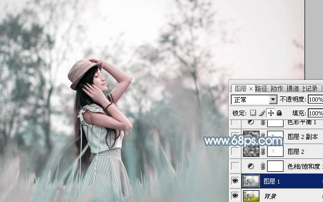 Photoshop给野外的美女加上梦幻的淡青色3
