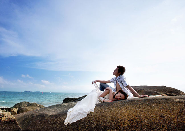 Photoshop打造经典蓝紫色海景婚片教程2