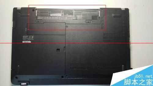 键盘怎么拆？联想ThinkPad E531键盘拆卸的方法1