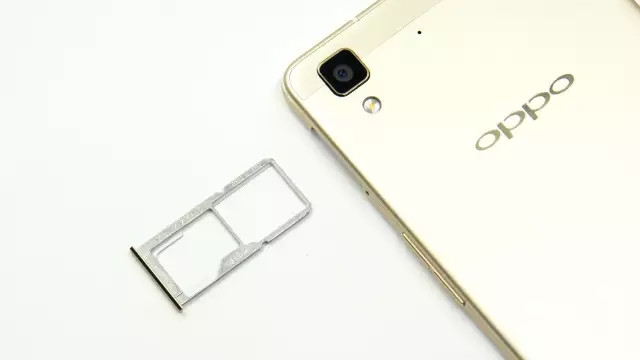 OPPO R7拆机图解3