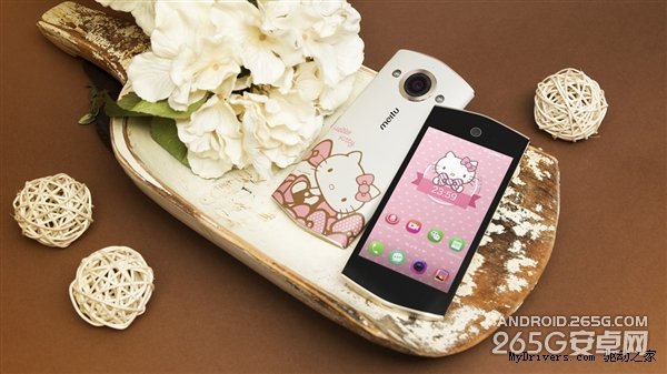 美图M4 HelloKitty特别版开箱图赏6