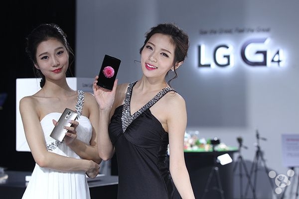 LG G4官方拆解图赏1