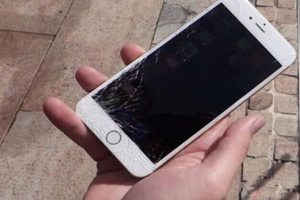 iPhone6s碎屏维修价格2