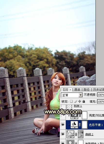 Photoshop给公园木桥上的人物加上唯美橙色霞光17