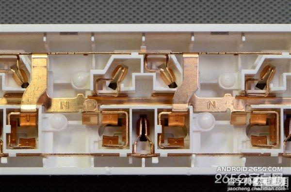 39元小米新插线板拆卸14