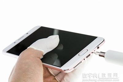 OPPO R9拆开手机后壳图文教程3