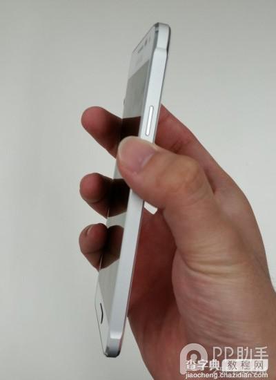 三星S5与iPhone5混合体 Galaxy Alpha智能真机图曝光6