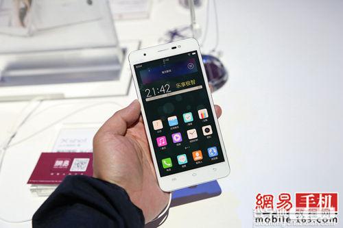 vivo拍照旗舰Xshot发布 vivo Xshot配置及售价详情介绍2