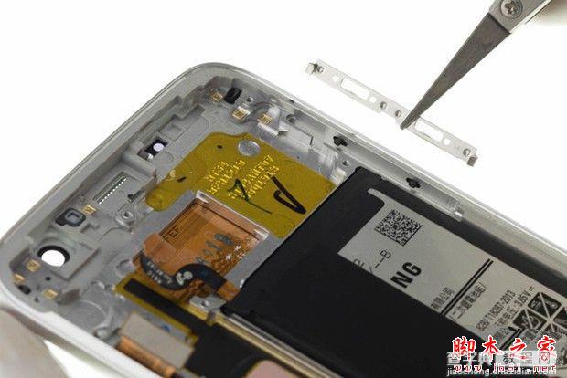 三星Galaxy S7 Edge做工怎么样？ 三星Galaxy S7 Edge拆机图解评测全过程50