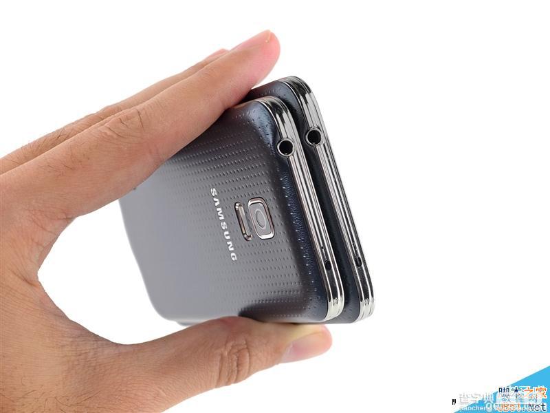 三星 S5 mini手机做工怎么样 三星Galaxy S5 mini拆机图解详细教程4