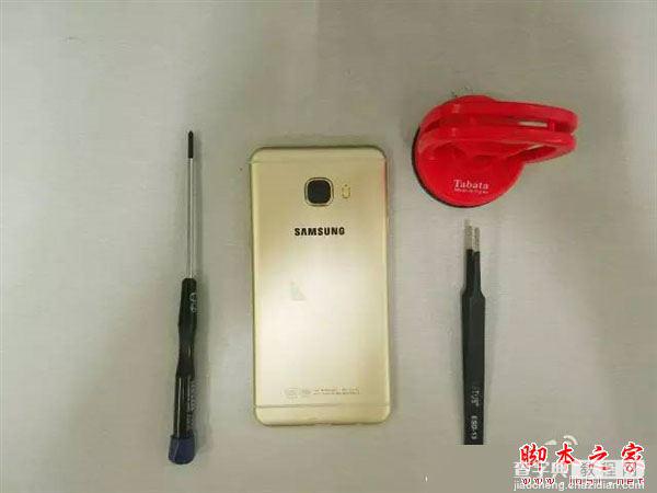 三星Galaxy C5拆解做工怎么样？三星C5拆机全过程评测图解3