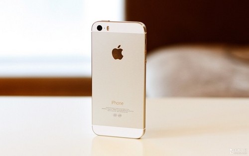 32GB版iPhone 5s降价 仅4899元2