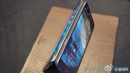 三星Galaxy Note Edge与Galaxy Note4真机对比图赏5