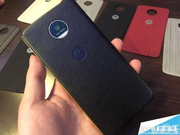 联想Moto Z和Moto Z Force真机上手图赏:全球超薄金属旗舰7