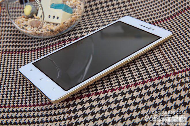 oppo r5 金色版真机官方高清图赏 可打造专属后盖图案11