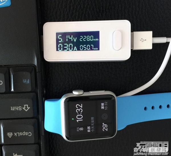 Apple Watch无线充电测试  30分钟即可充满2