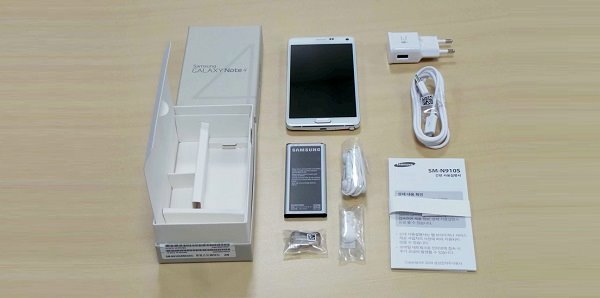 三星Galaxy Note 4怎么样 三星上传Note4官方开箱视频1