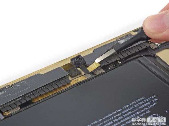 苹果iPad Air 2拆解图：确认2GB内存 机身紧凑 电池变小19