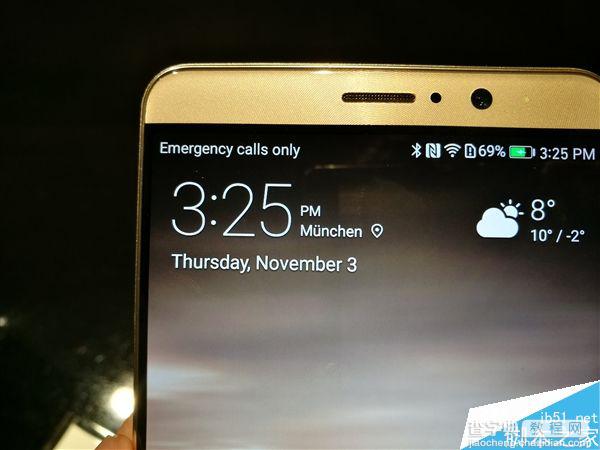 华为Mate9月光银版本的现场真机图赏:边框更是几乎没有5