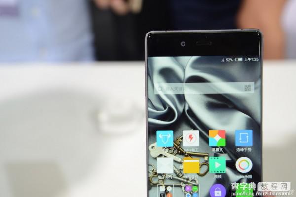 nubia Z9无边框手机发布会现场上手试玩16