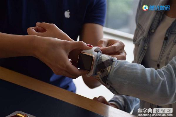 妹子亲自试戴！12万的顶配版Apple Watch就长这样(组图欣赏)21