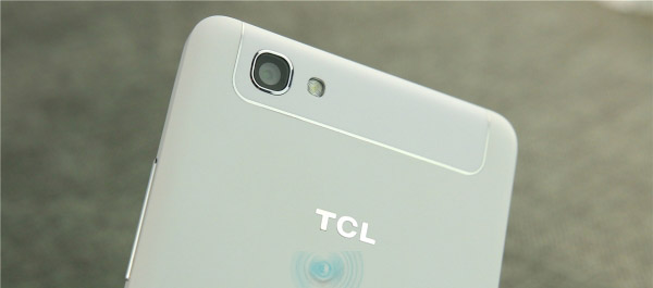 超强续航TCLP618L 8GB电信版4G手机开箱图赏1