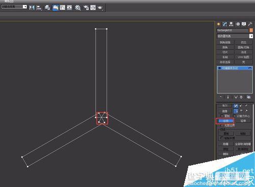 3DMax打造桌子面板下的三角形工业标准件8