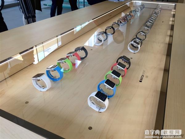 Apple Watch今日下午3点01分后开始预购开卖！美女店员帮你试戴6