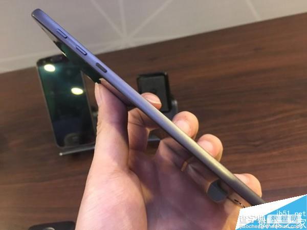 联想Moto Z和Moto Z Force真机上手图赏:全球超薄金属旗舰8