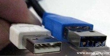 USB3.0和USB2.0接口有什么区别？能不能通用？1