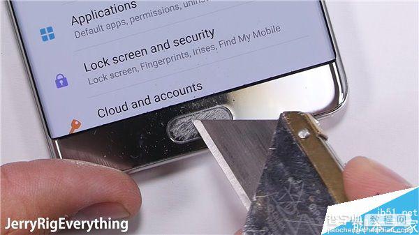 是否继续掉漆耐划?三星Note 7 Home键防刮测试1