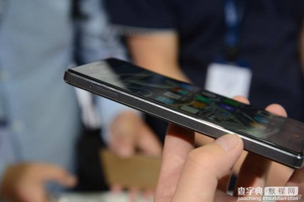 nubia Z9无边框手机发布会现场上手试玩15