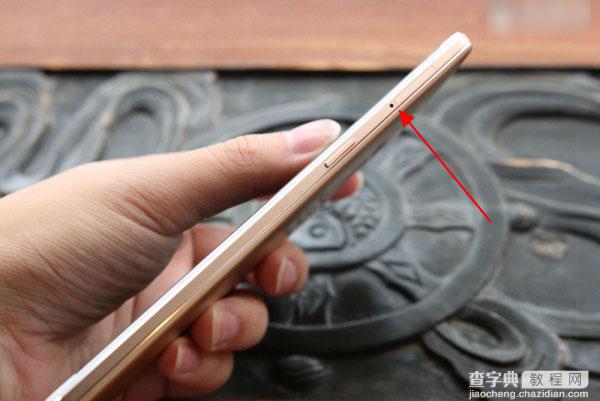 OPPO R7 Plus怎么插卡？OPPO R7 Plus手机SIM卡安装教程3