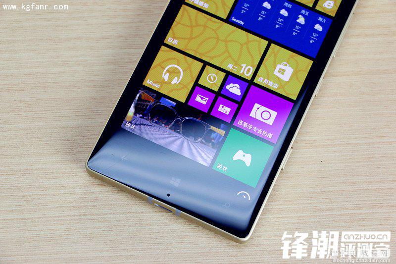 Lumia 930黄金版评测 诺基亚Lumia 930流金典藏版开箱高清图赏2