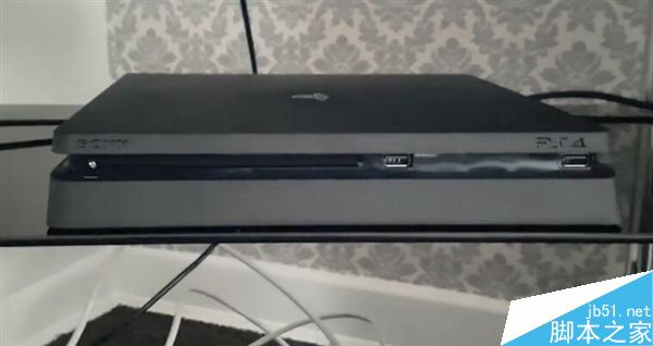 PS4 Slim主机开机视频首曝:就长这样了3