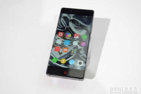 nubia Z9无边框手机发布会现场上手试玩14